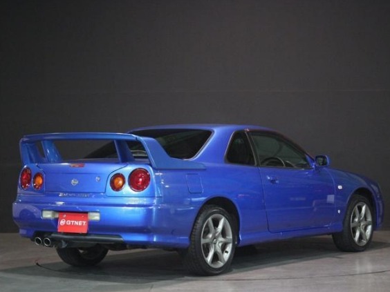 2001 Nissan Skyline